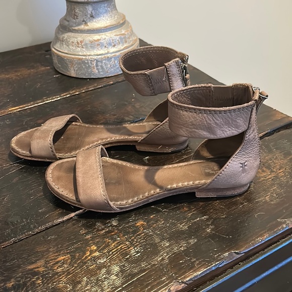 Frye Brown Leather Sandals - Picture 1 of 4